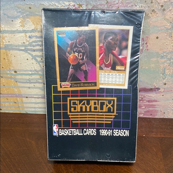 Vintage Skybox NBABasketball Cards 1990-91 Season 36...